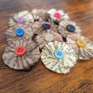Set Of 10 Floral Embellishments With Buttons For Junk Journal/Scrapbooking